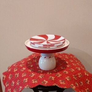 Red and White Swirl Cake Stand